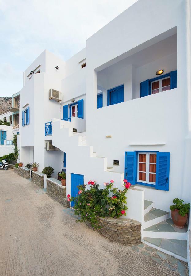 Astrofegia And Daire Kamares (Sifnos)